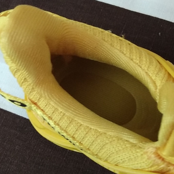 Sneakers - Picture 10 of 11